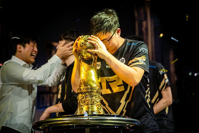 泽丽瑞士轮胜率仅20%：版本陷阱还是阵容克制？解析英雄特性与战术选择